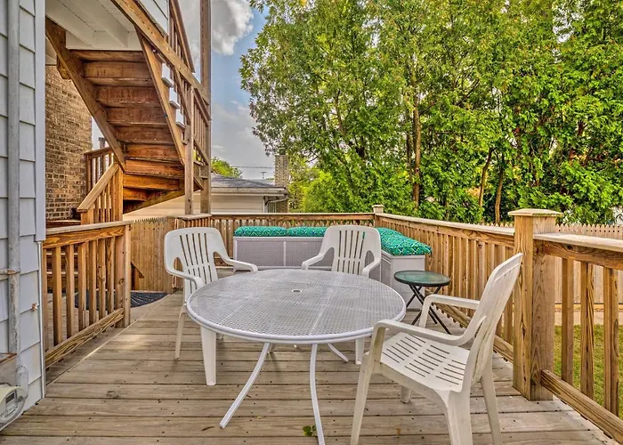 Family W/ Deck + Yard Near Northwestern * Evanston